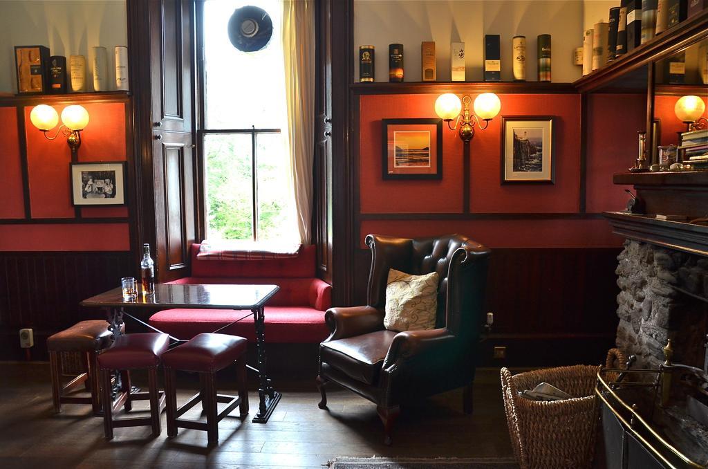 Kilfinan Hotel エクステリア 写真