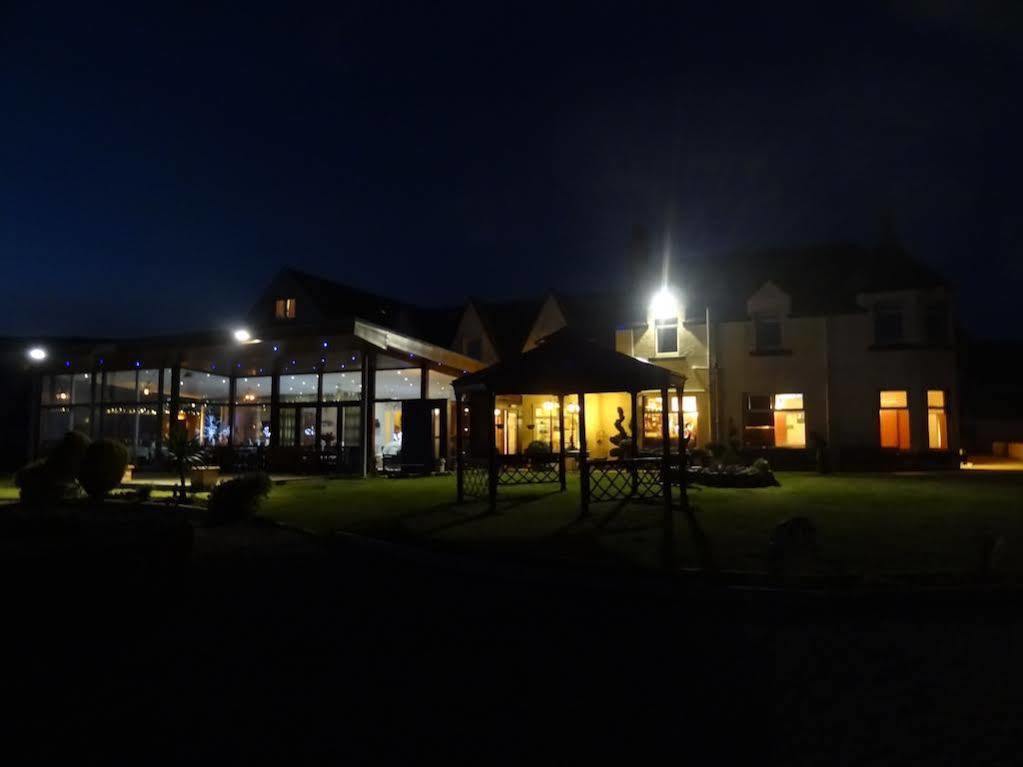 Kilfinan Hotel エクステリア 写真